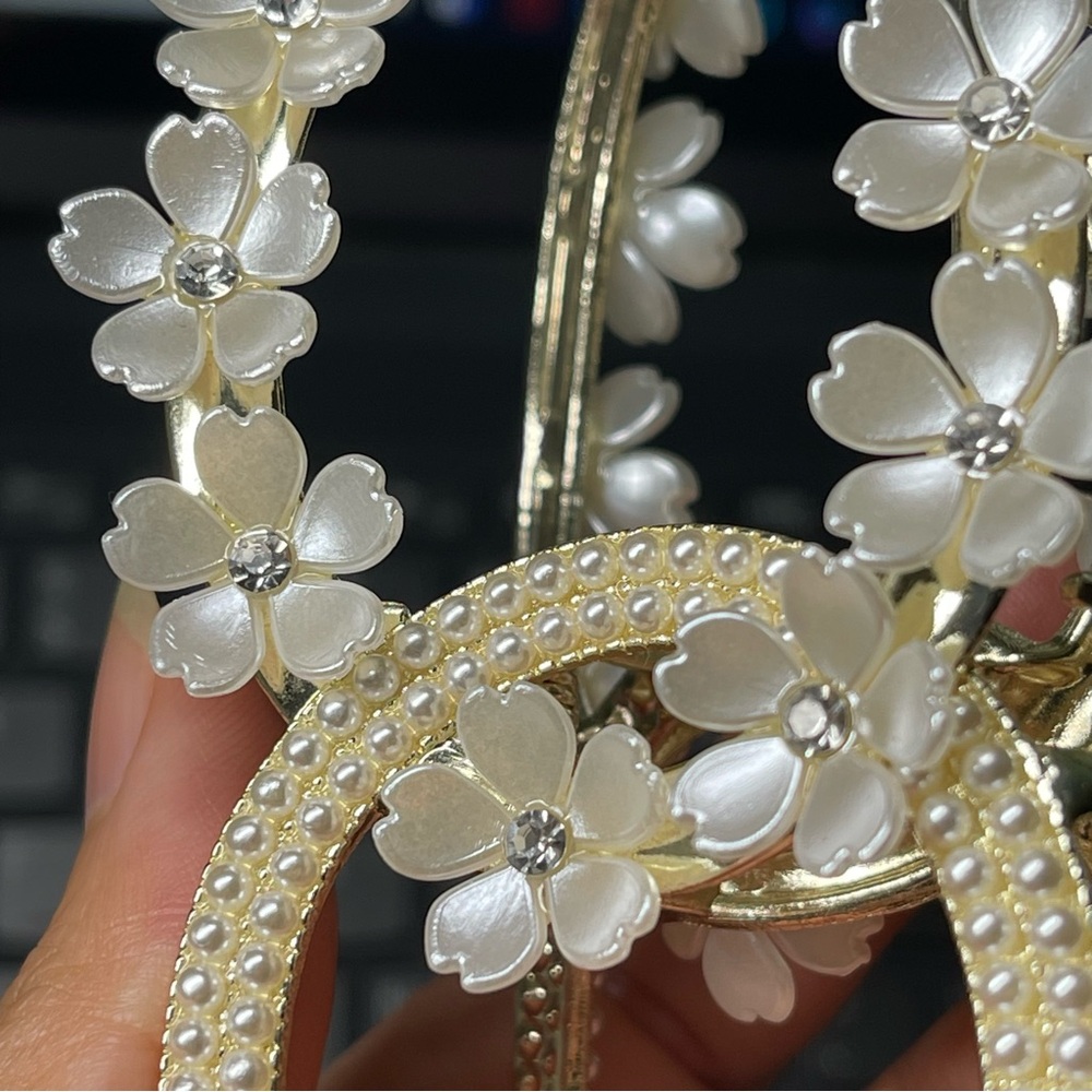 Brand new high-quality flower hair clip - Picture 12 of 12